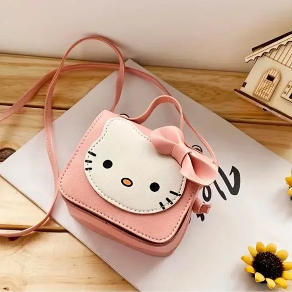 NIP Hello Kitty Small Mini Purse - Picture 2 of 3